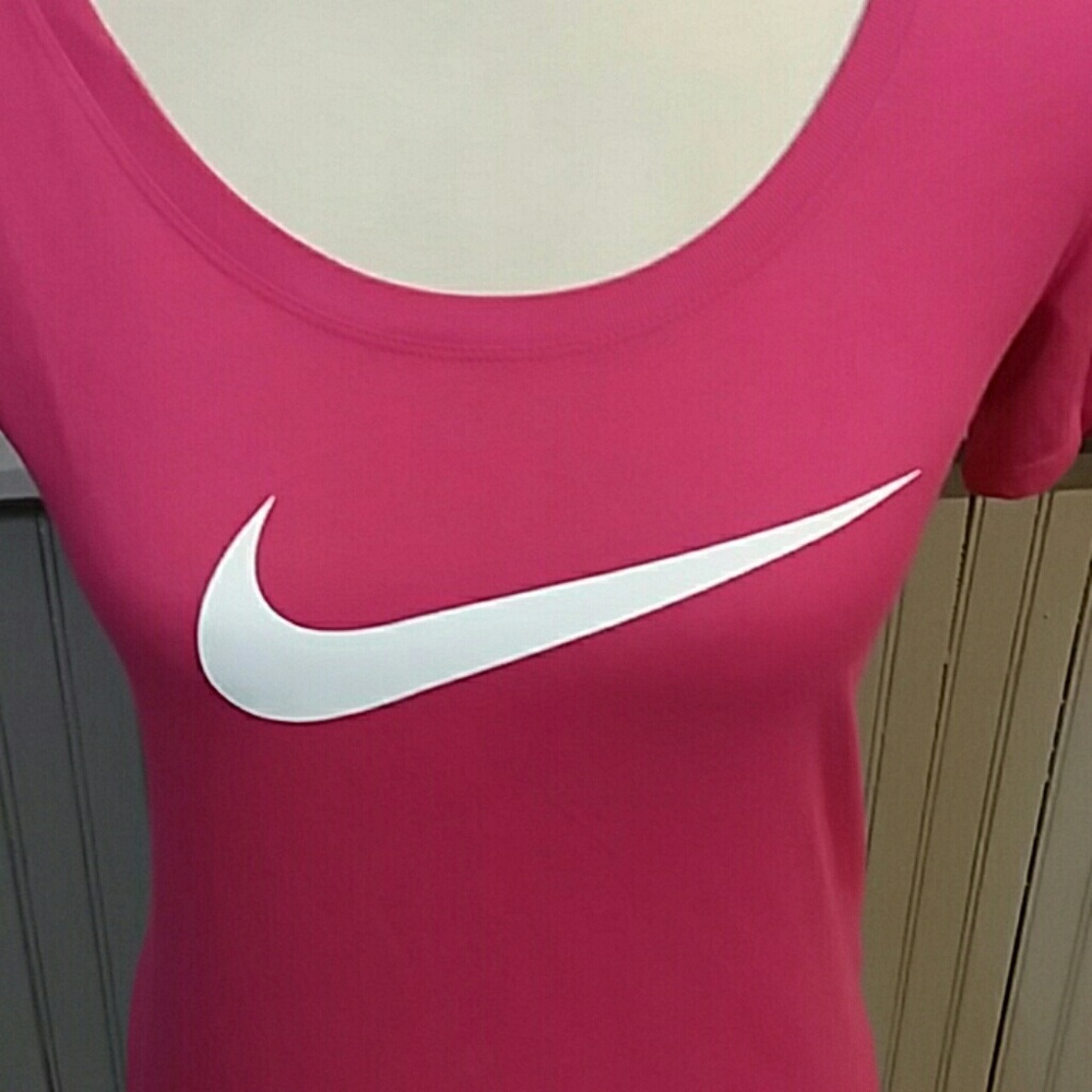💕Nike* Top - Picture 3 of 5
